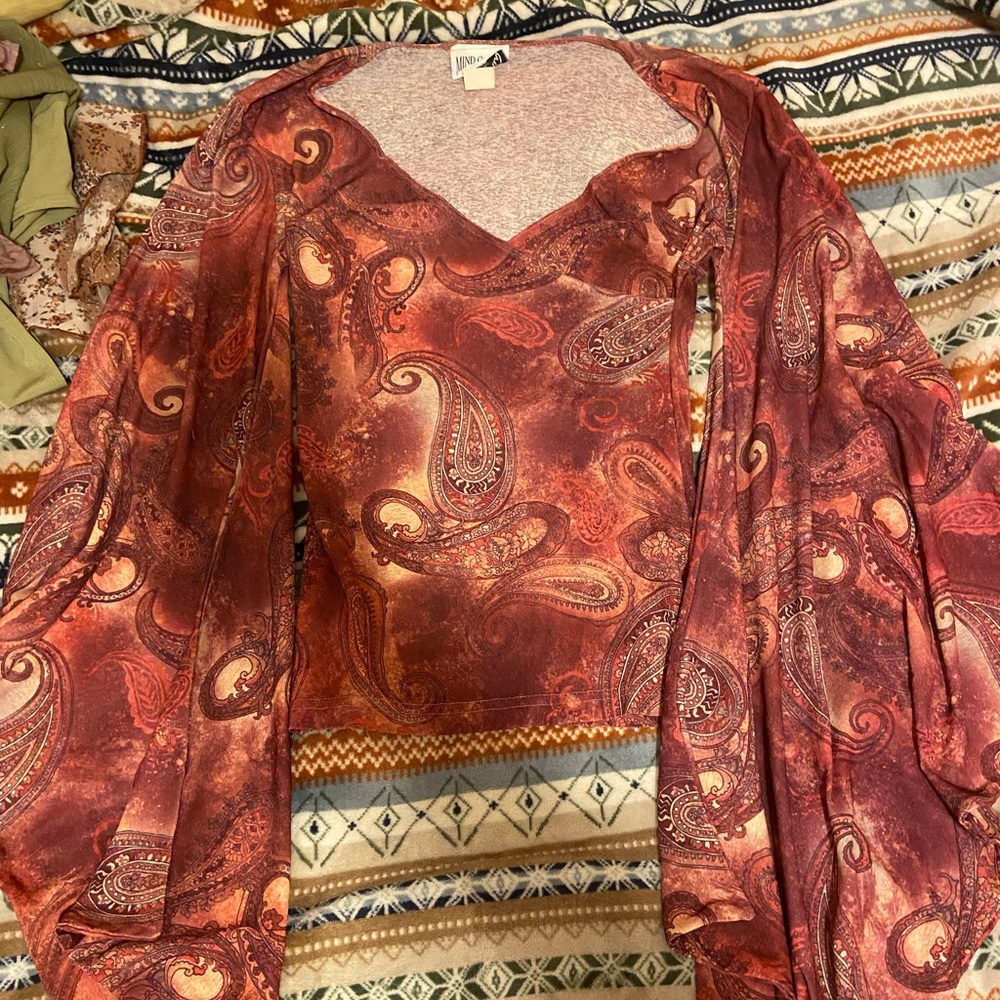 The most gorgeous flare top 🌸